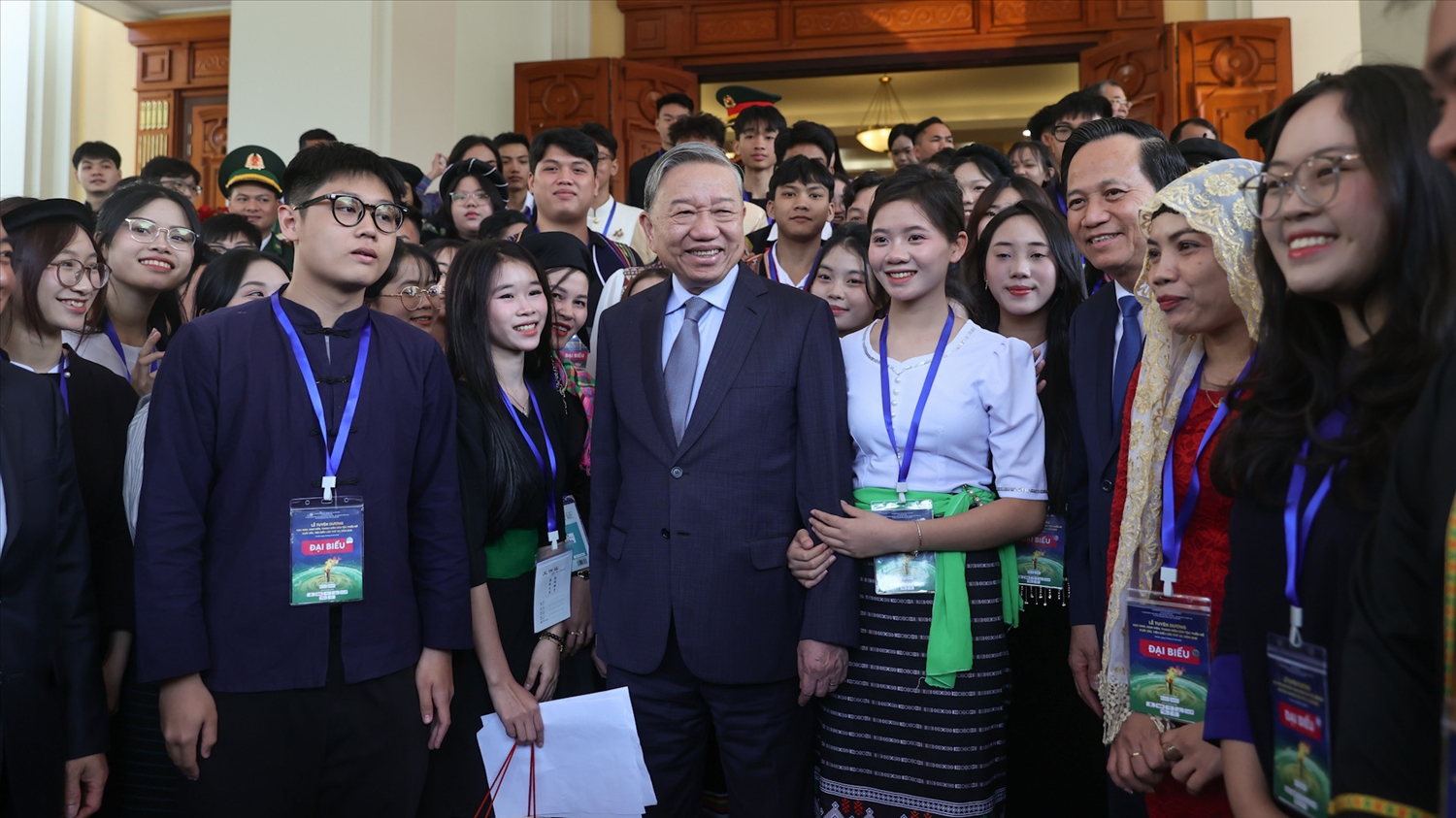 Tổng Bí thư Tô Lâm gặp mặt học sinh, sinh viên, thanh niên dân tộc thiểu số xuất sắc, tiêu biểu năm 2025 chiều 26/12/2025 tại trụ sở Trung ương Đảng. Ảnh: Lê Anh Dũng