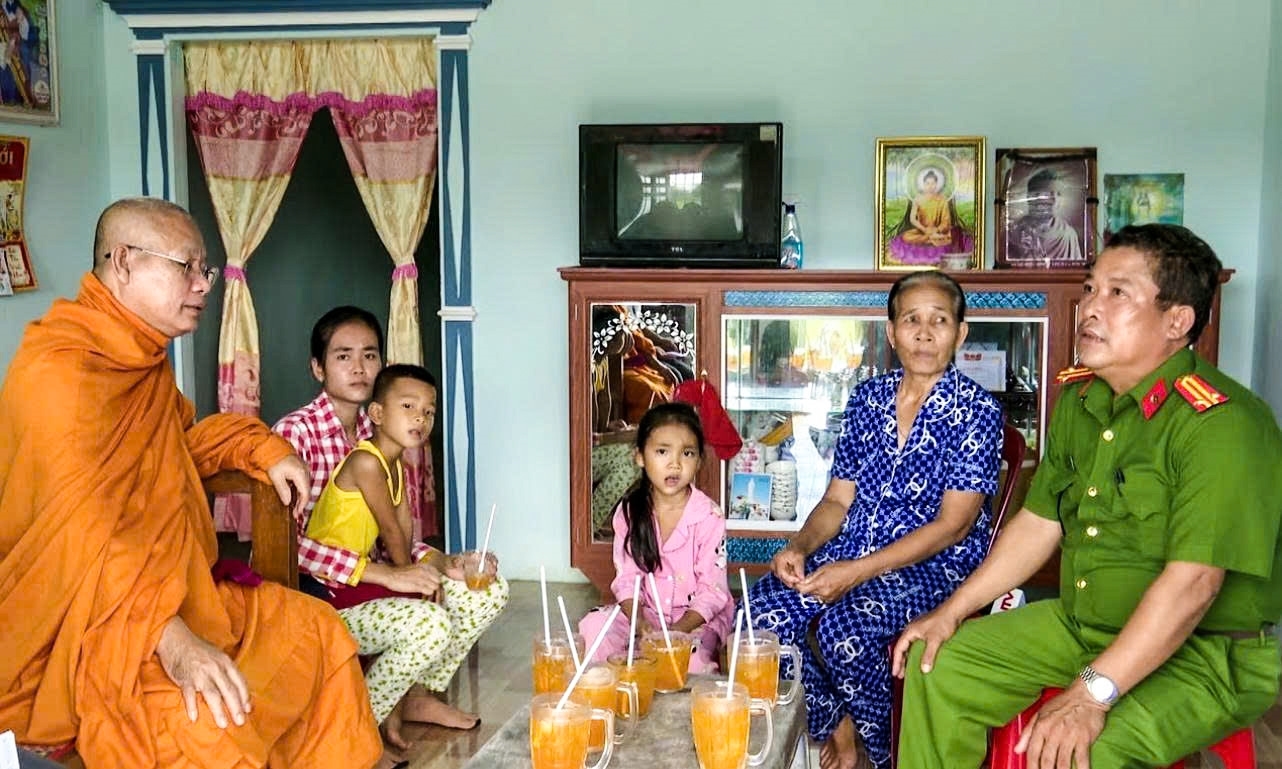 Hòa thượng Tăng Sa Vong là một trong những tấm gương tiêu biểu về học tập, làm theo tấm gương, đạo đức của Bác Hồ