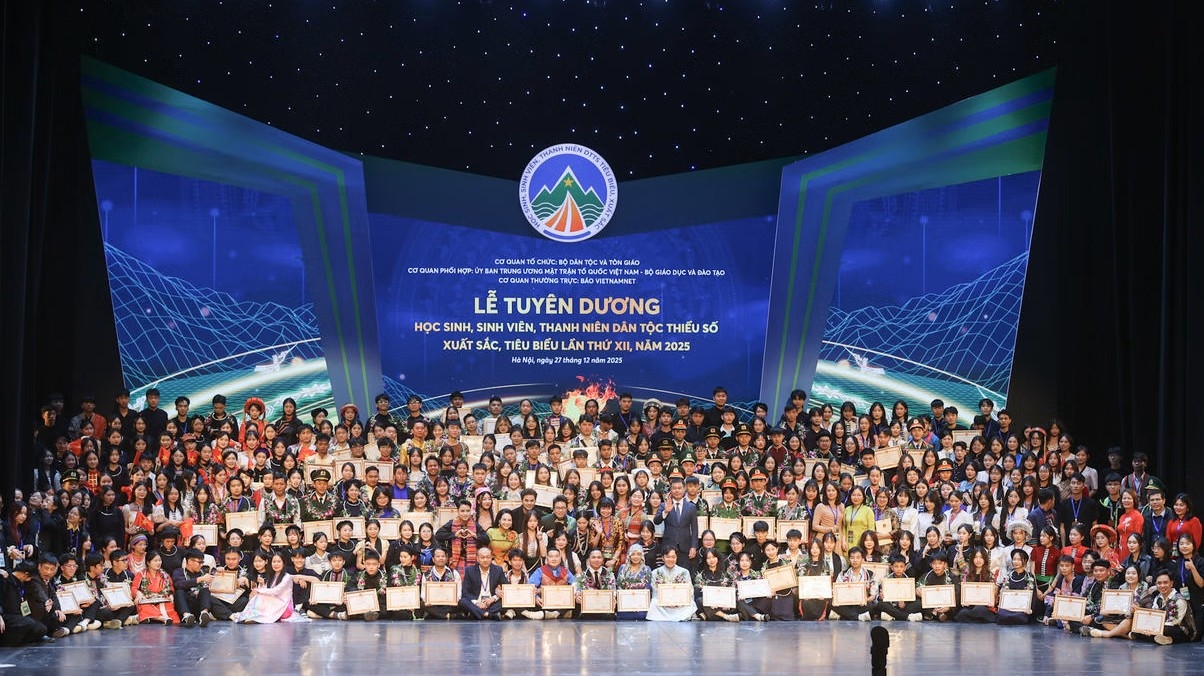 Nhiều con em đồng bào Khmer được vinh danh trong các kỳ tuyên dương học sinh, sinh viên, thanh niên dân tộc thiểu số xuất sắc, tiêu biểu