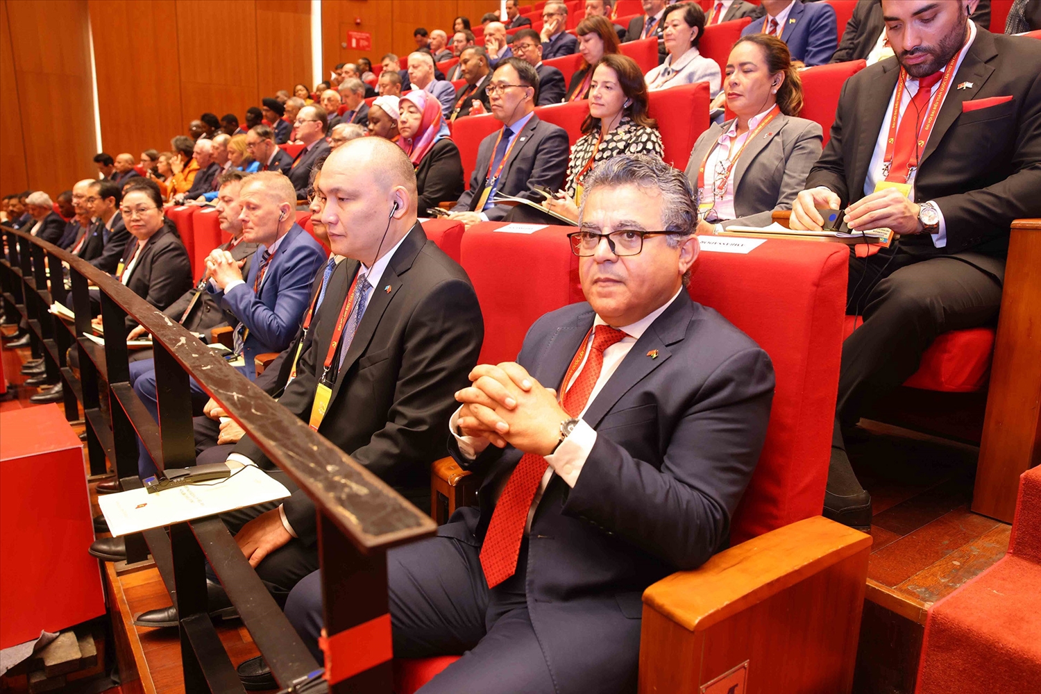 559 thư, điện mừng của chính đảng, bạn bè quốc tế chúc mừng Đại hội Đảng 2