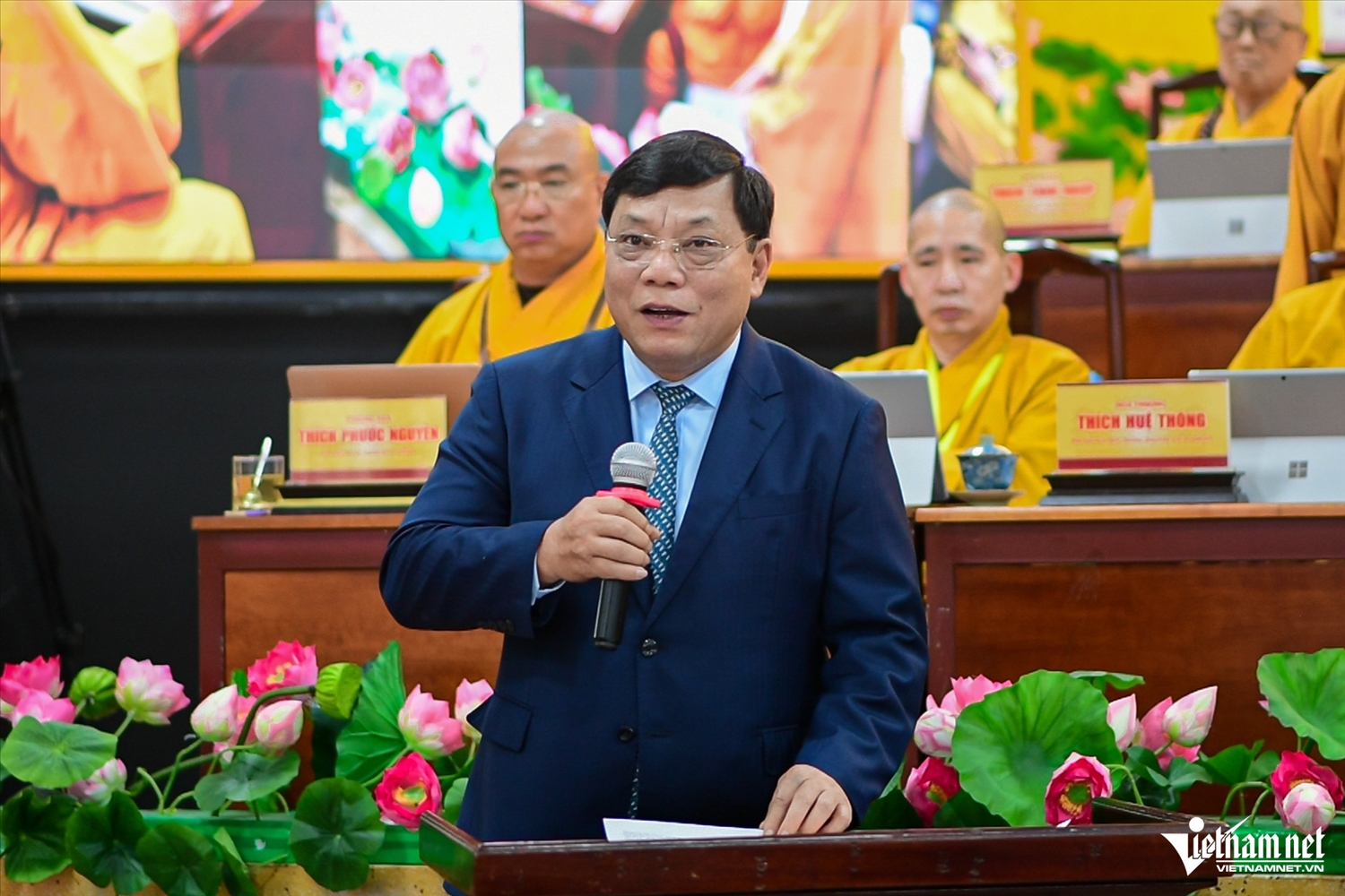 Thứ trưởng Bộ Dân tộc và Tôn giáo Nguyễn Hải Trung phát biểu tại hội nghị. Ảnh: Nguyễn Huế