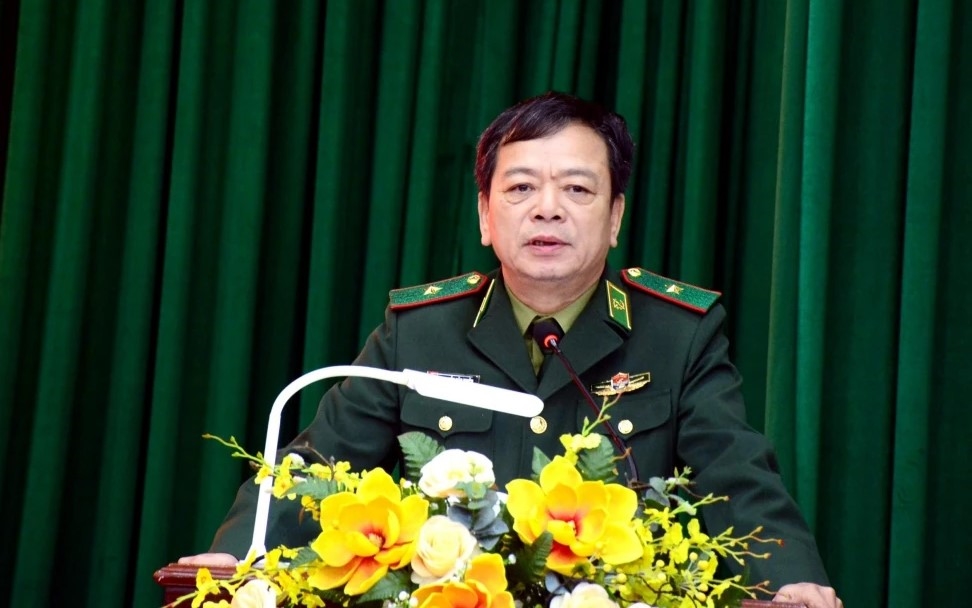 Thiếu tướng Nguyễn Văn Thiện, Phó Tư lệnh BĐBP phát biểu chỉ đạo tại lễ trao thưởng.