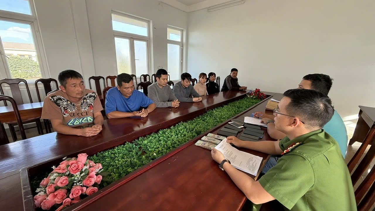 Các đối tượng tại cơ quan Công an