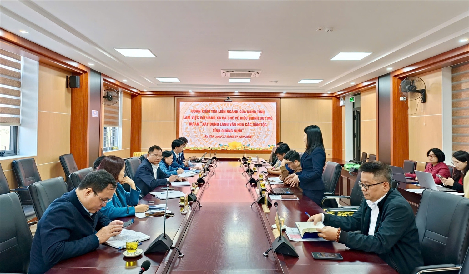 Toàn cảnh buổi làm việc