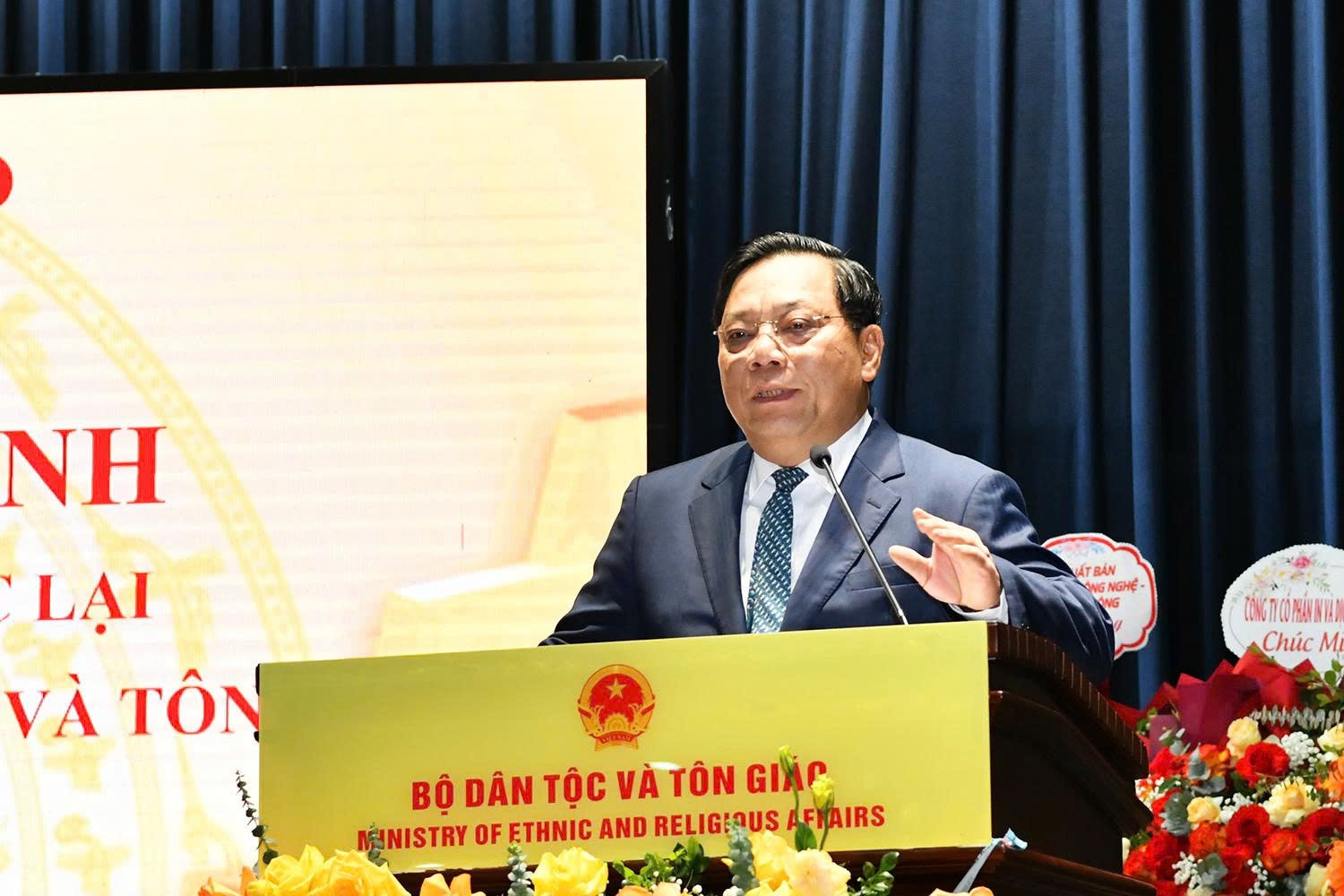 Thứ trưởng Nguyễn Hải Trung phát biểu giao nhiệm vụ cho Nhà xuất bản Tôn giáo. Ảnh: Xuân Thường