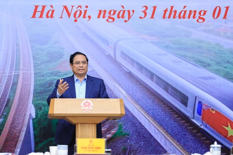 Thủ tướng chỉ đạo các nhiệm vụ cụ thể của các bộ, ngành, địa phương để đẩy nhanh tiến độ dự án tuyến đường sắt Lào Cai – Hà Nội – Hải Phòng - Ảnh: VGP/Nhật Bắc
