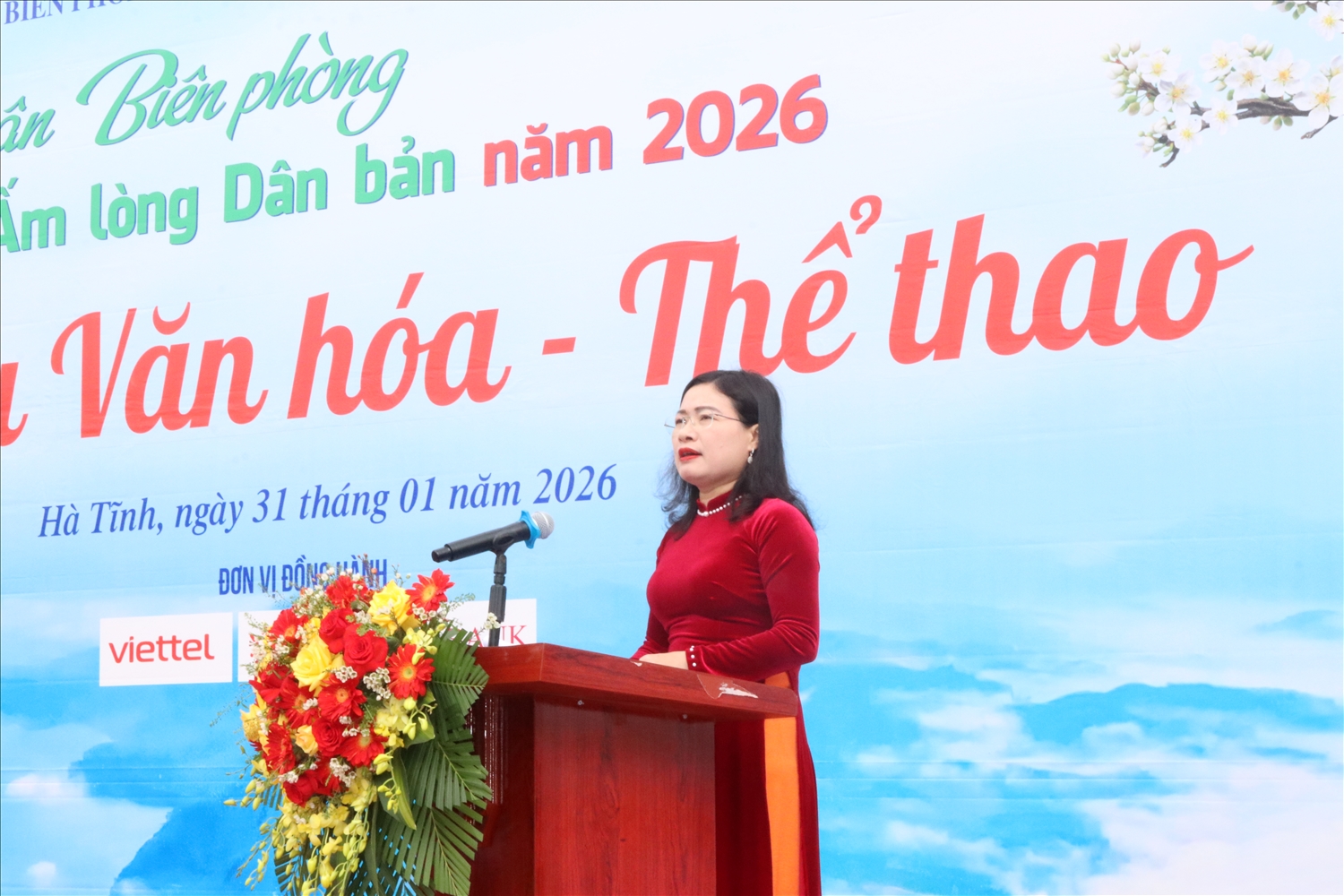 Bà Nguyễn Thị Nguyệt, Phó Chủ tịch Ủy ban nhân dân tỉnh Hà Tĩnh phát biểu tại Chương trình