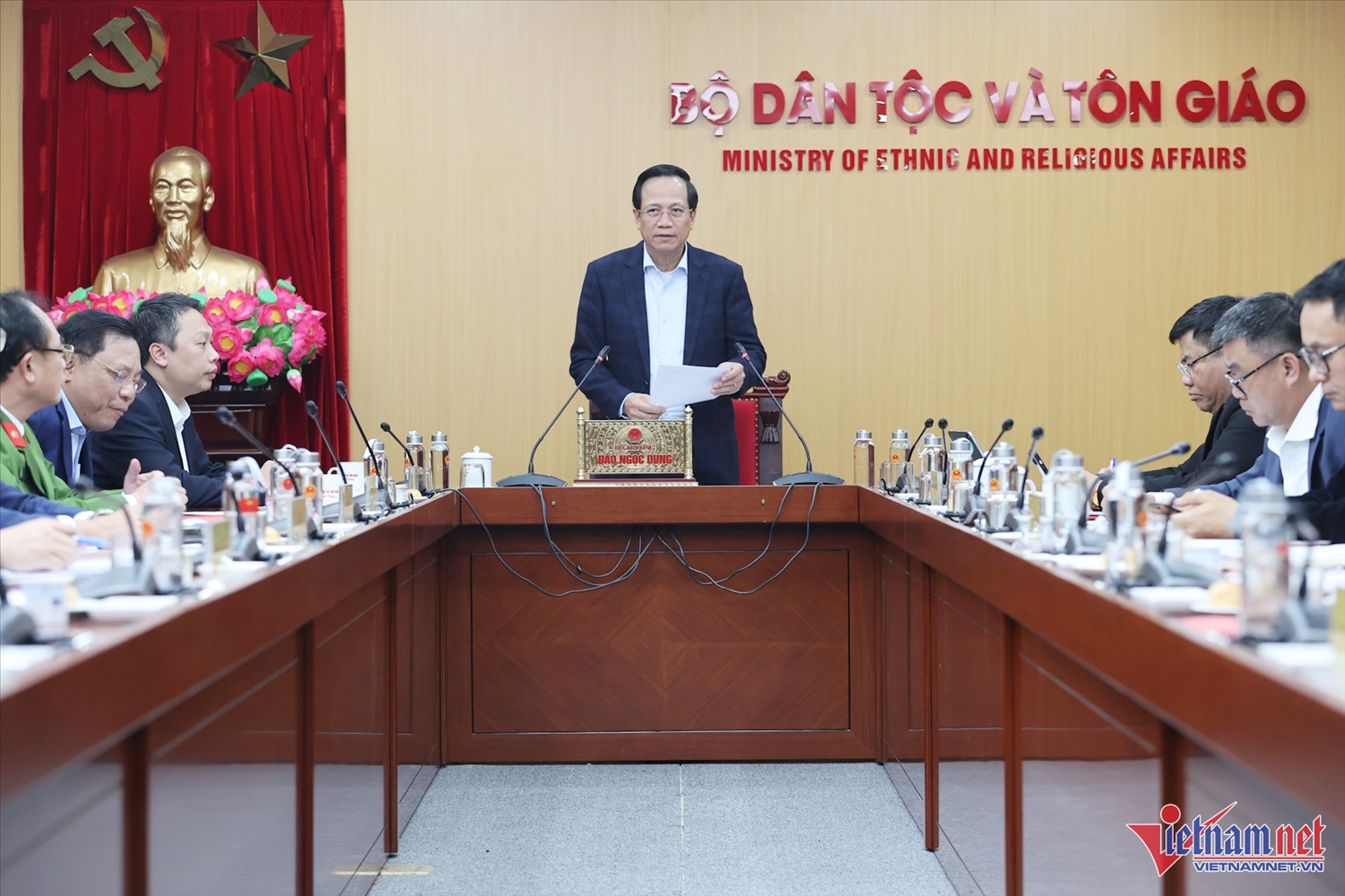 Ủy viên Trung ương Đảng, Bộ trưởng Bộ Dân tộc và Tôn giáo Đào Ngọc Dung, Trưởng BCĐ chủ trì hội nghị. Ảnh: Lê Anh Dũng