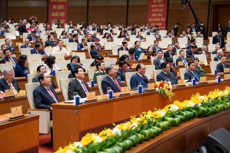 Các đồng chí lãnh đạo, nguyên lãnh đạo Đảng, Nhà nước, Chính phủ, Quốc hội tham dự buổi lễ