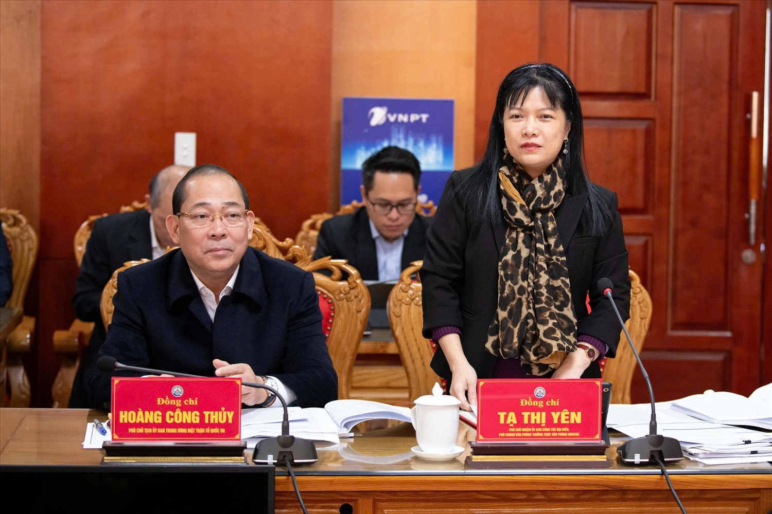 Phó Chủ nhiệm Ủy ban Công tác đại biểu, Phó Chánh Văn phòng Thường trực Văn phòng Hội đồng Bầu cử quốc gia Tạ Thị Yên phát biểu