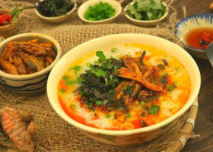 Cháo lươn và súp lươn được xem là những món tiêu biểu, tạo nên dấu ấn riêng của ẩm thực xứ Nghệ. Ảnh: ITN