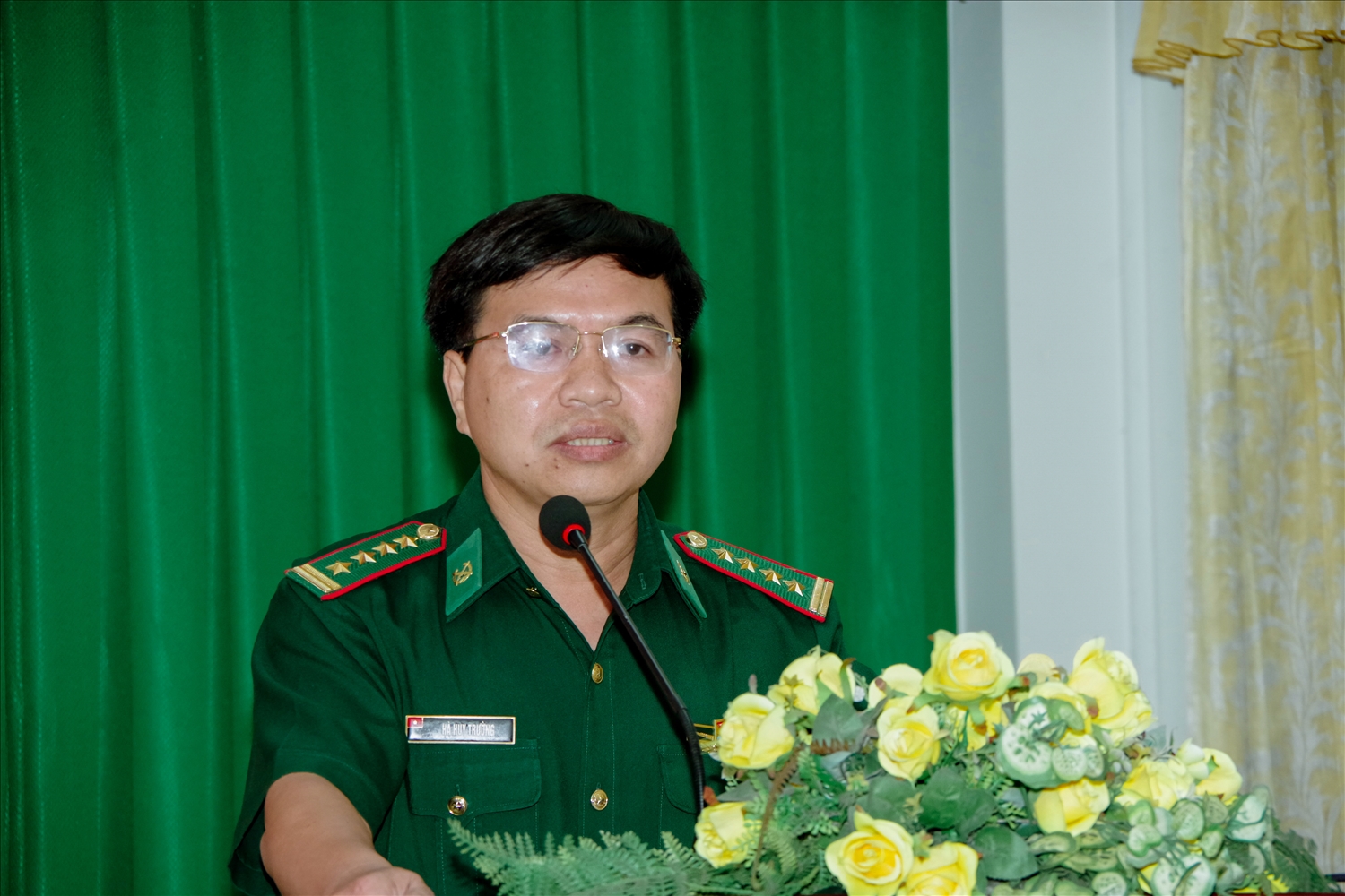 Đại tá Hà Huy Trường, Phó Chính ủy Ban chỉ huy Bộ đội Biên phòng TP. Cần Thơ phát biểu bế mạc lớp học