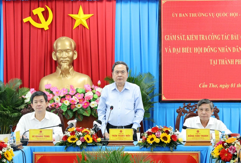 Chủ tịch Quốc hội, Chủ tịch Hội đồng Bầu cử quốc gia Trần Thanh Mẫn phát biểu tại cuộc làm việc sáng nay với lãnh đạo TP. Cần Thơ. (Ảnh: Phạm Trung) 