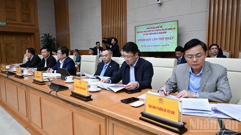 Đại diện lãnh đạo các tập đoàn, tổng công ty, doanh nghiệp nhà nước tham dự phiên họp. (Ảnh: Trần Hải) 