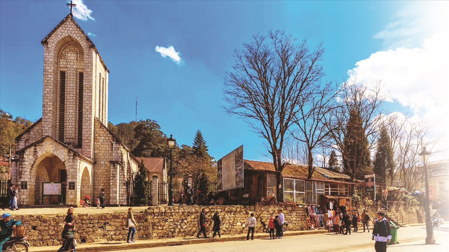 Mối quan hệ giữa dân tộc và tôn giáo ở nước ta ngày càng có sự giao thoa sâu sắc