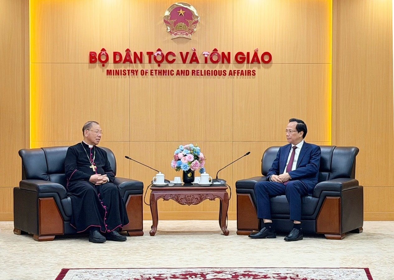 Bộ trưởng Đào Ngọc Dung khẳng định, trong những thành tựu chung mà Việt Nam đã đạt được, bà con các tôn giáo đã đồng hành, làm tốt công tác an sinh xã hội và có nhiều đóng góp cùng đất nước. (Ảnh: Mạnh Cường)