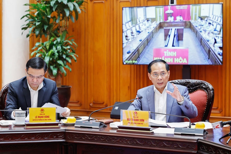 Phó Thủ tướng Bùi Thanh Sơn phát biểu tại Phiên họp - Ảnh: VGP/Nhật Bắc