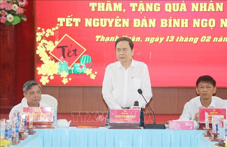 Chủ tịch Quốc hội Trần Thanh Mẫn phát biểu tại buổi tặng quà Tết cho các gia đình chính sách, hộ nghèo ở xã Thạnh Xuân, TP. Cần Thơ - Ảnh: TTXVN
