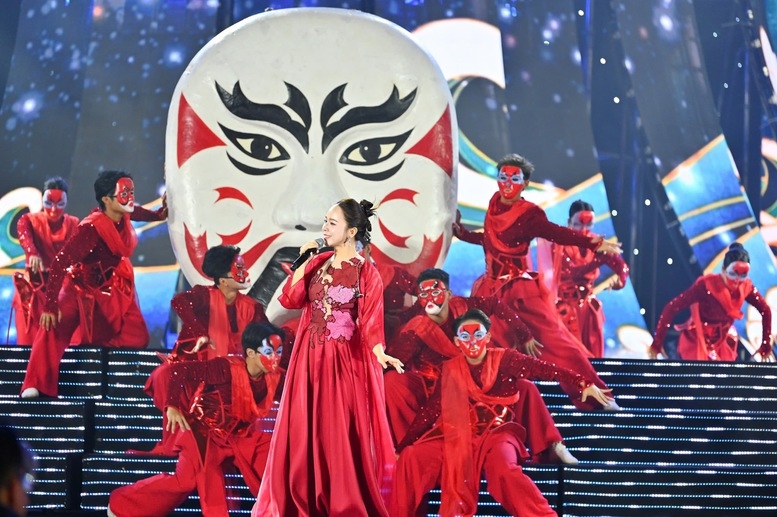 Chương trình nghệ thuật tại lễ bế mạc - Ảnh: VGP/Nhật Bắc