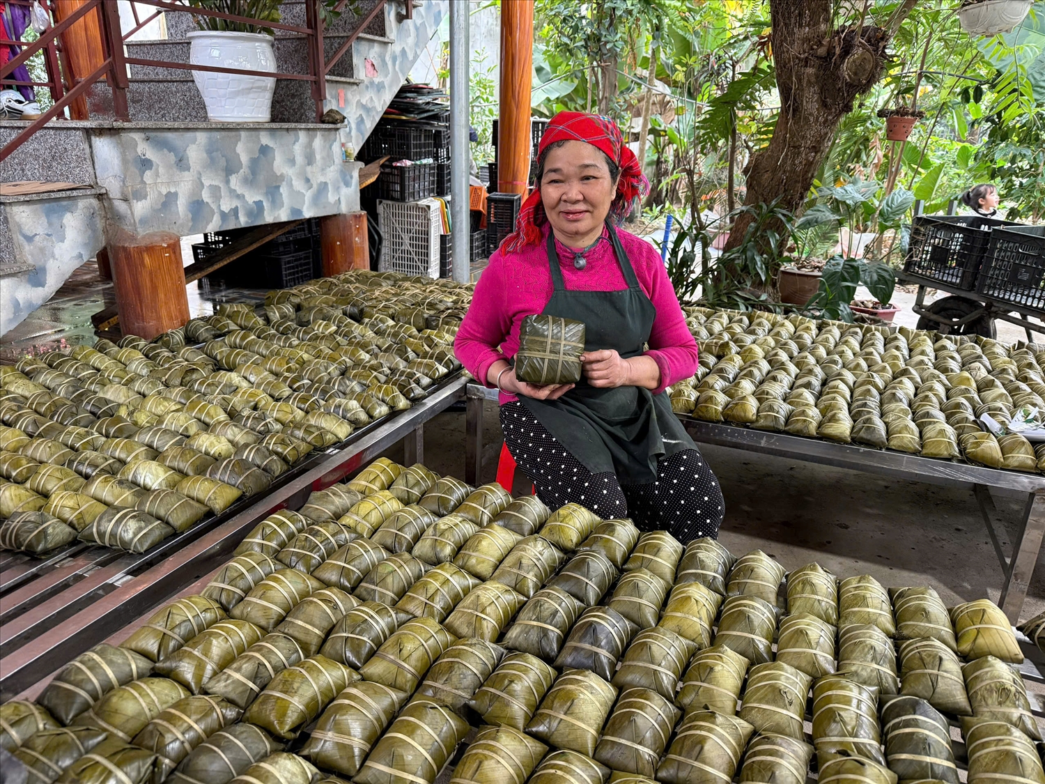 Bà Nguyễn Thị Dung – Giám đốc HTX Sản xuất và phân phối bánh chưng gù bà Dung: Gìn giữ chiếc bánh này không chỉ là giữ nghề, mà còn là giữ lấy bản sắc văn hóa của dân tộc mình