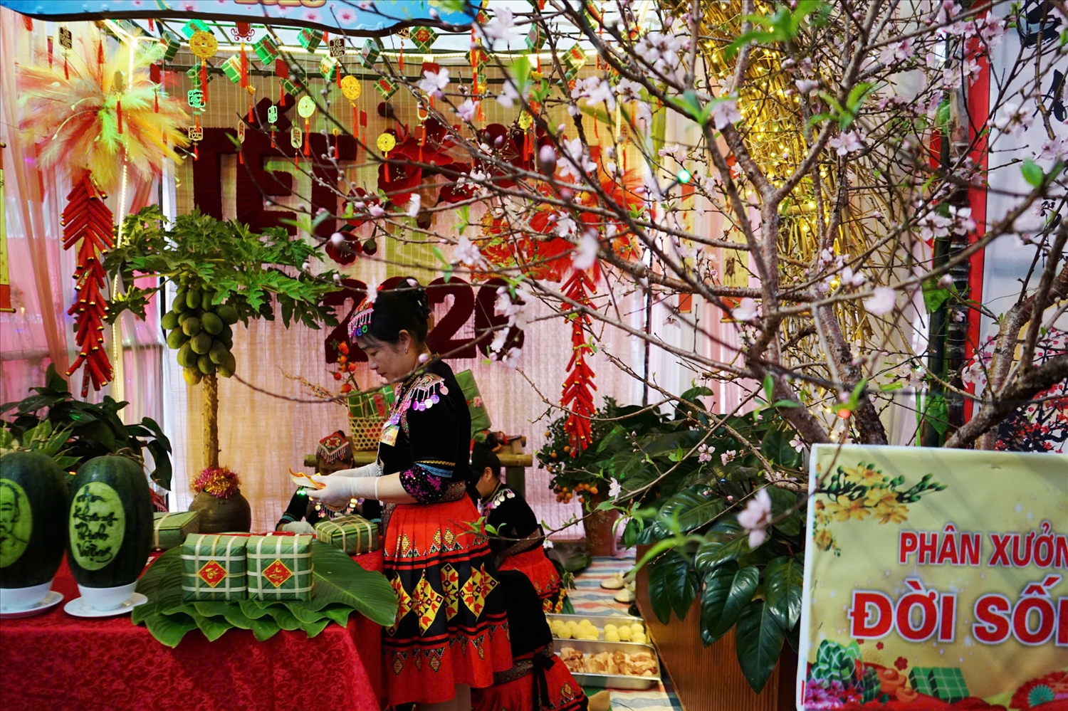 Nhiều chương trình, hoạt động ý nghĩa cho công nhân đón Tết. Ảnh: Mỹ Dung