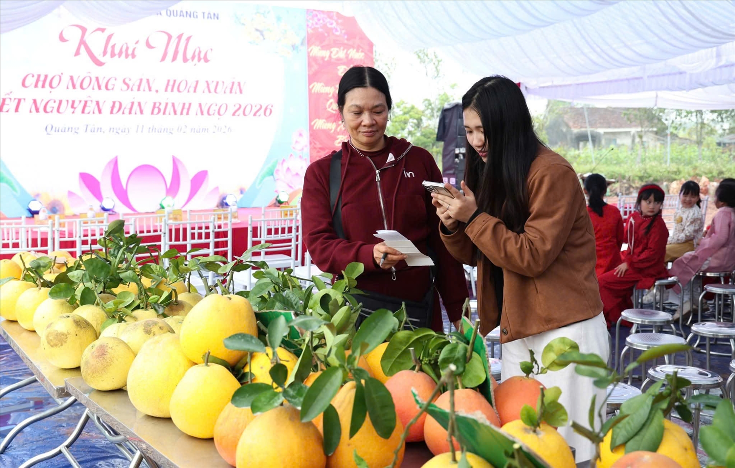 Xã vùng cao Quảng Tân tổ chức chợ nông sản, hoa xuân Tết Nguyên Đán Bính Ngọ 2026