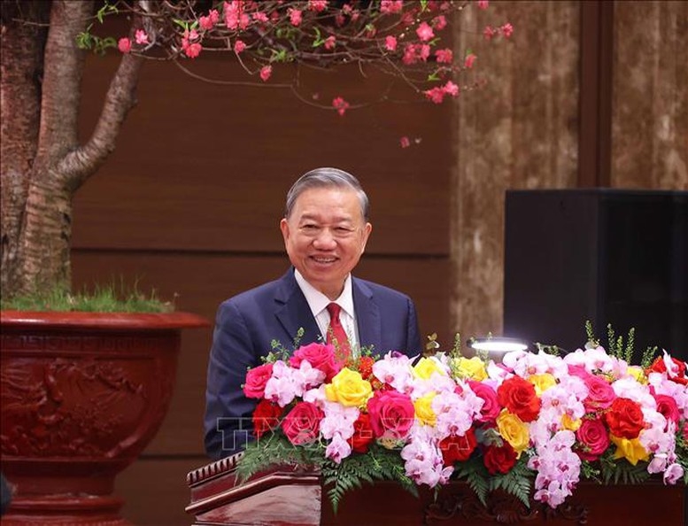 Tổng Bí thư Tô Lâm phát biểu chúc Tết Đảng bộ, chính quyền và nhân dân Hà Nội - Ảnh: TTXVN