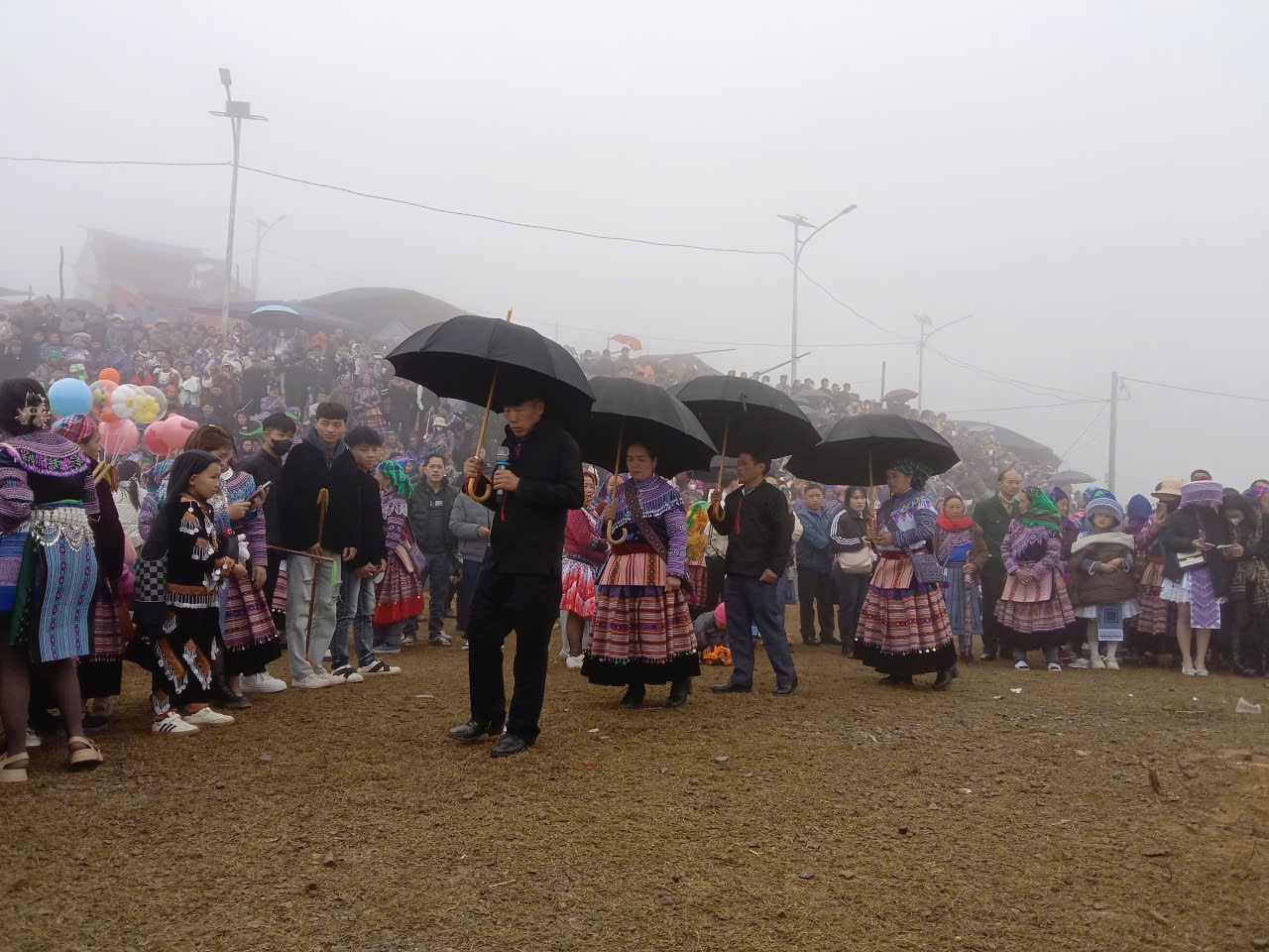 Lễ hội Gầu Tào được tổ chức vào mỗi dịp Tết đến, Xuân về (Ảnh Trọng Bảo)