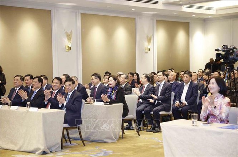 Các đại biểu tham dự buổi gặp mặt - Ảnh: TTXVN