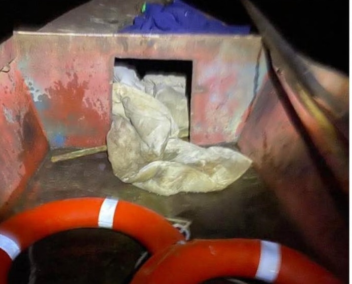 Chiếc tàu chở khách trong vụ tai nạn (Ảnh Trọng Bảo)