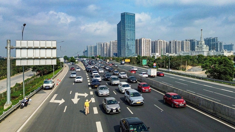 Thủ tướng Chính phủ yêu cầu: Bộ Công an tăng cường lực lượng, phương tiện tuần tra, kiểm soát, kiểm tra an toàn giao thông tuyến đường bộ cao tốc, đường giao thông địa phương (Ảnh MH)