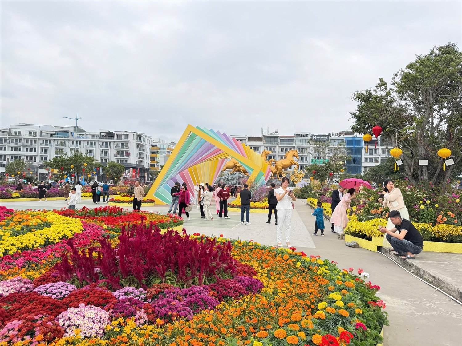 Toàn tỉnh Quảng Ninh đón khoảng 1,128 triệu lượt khách trong dịp Tết Nguyên đán