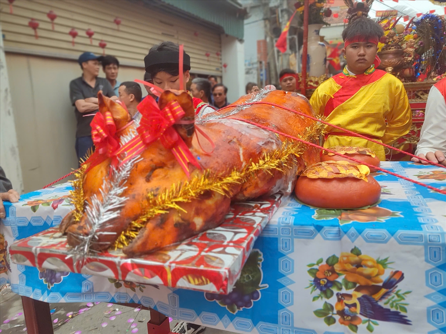 Lễ vật chuẩn bị trang chu đáo trong ngày chính hội