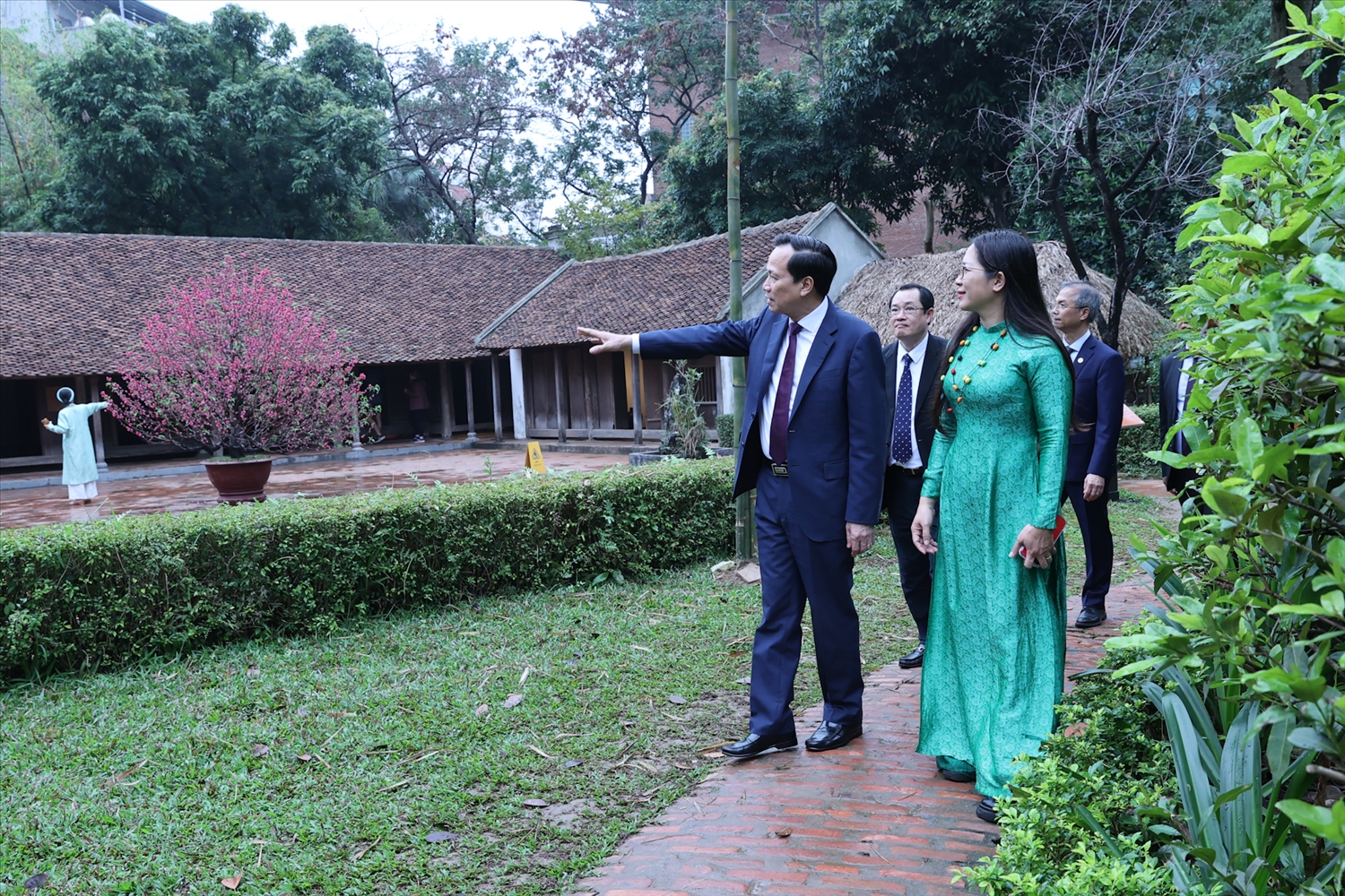 (TIN PV) Bộ trưởng Đào Ngọc Dung: Bảo tàng Dân tộc học Việt Nam là tài sản quý báu và vô giá của đất nước 6