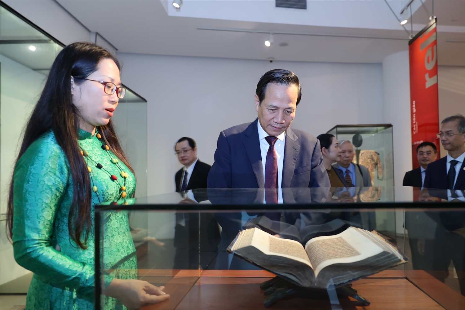 (TIN PV) Bộ trưởng Đào Ngọc Dung: Bảo tàng Dân tộc học Việt Nam là tài sản quý báu và vô giá của đất nước 9