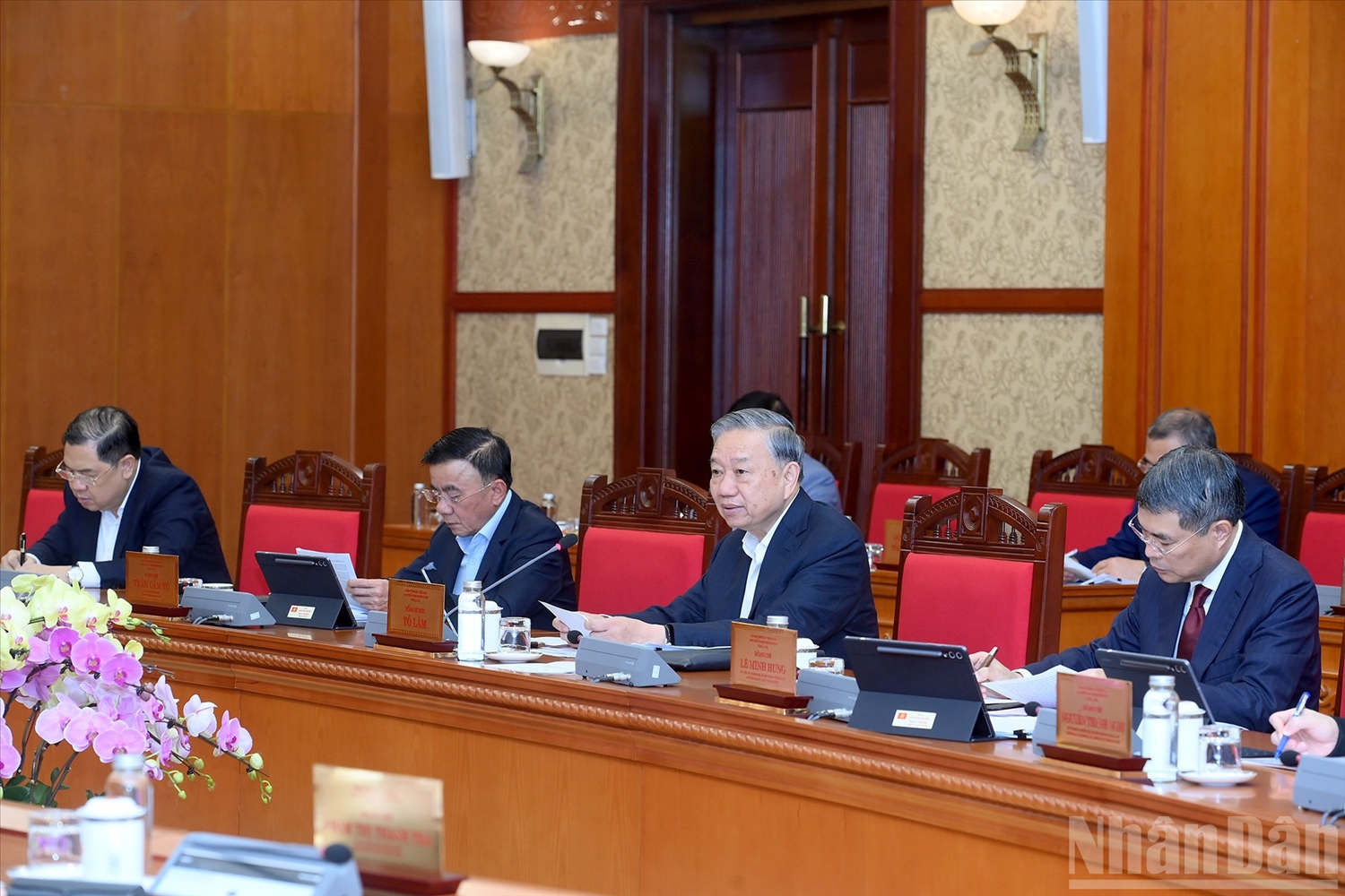  Tổng Bí thư Tô Lâm phát biểu kết luận phiên họp.