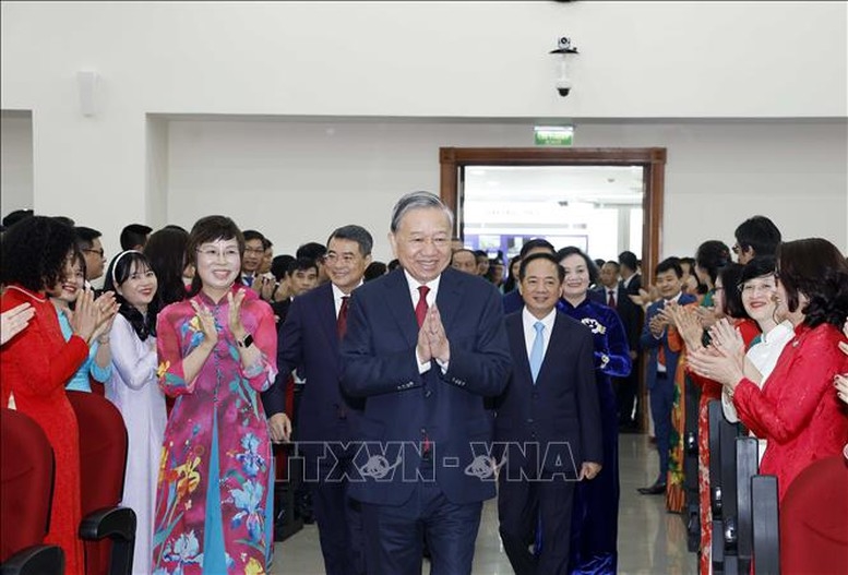 Tổng Bí thư Tô Lâm đến thăm, làm việc với Thông tấn xã Việt Nam - Ảnh: TTXVN