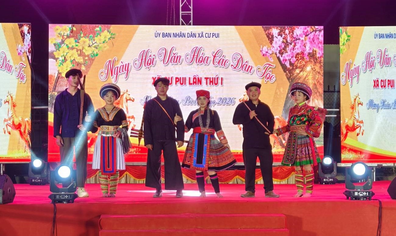 Em kg tin ảnh: Ngày hội gắn kết cộng đồng, lan tỏa bản sắc văn hóa các dân tộc 8