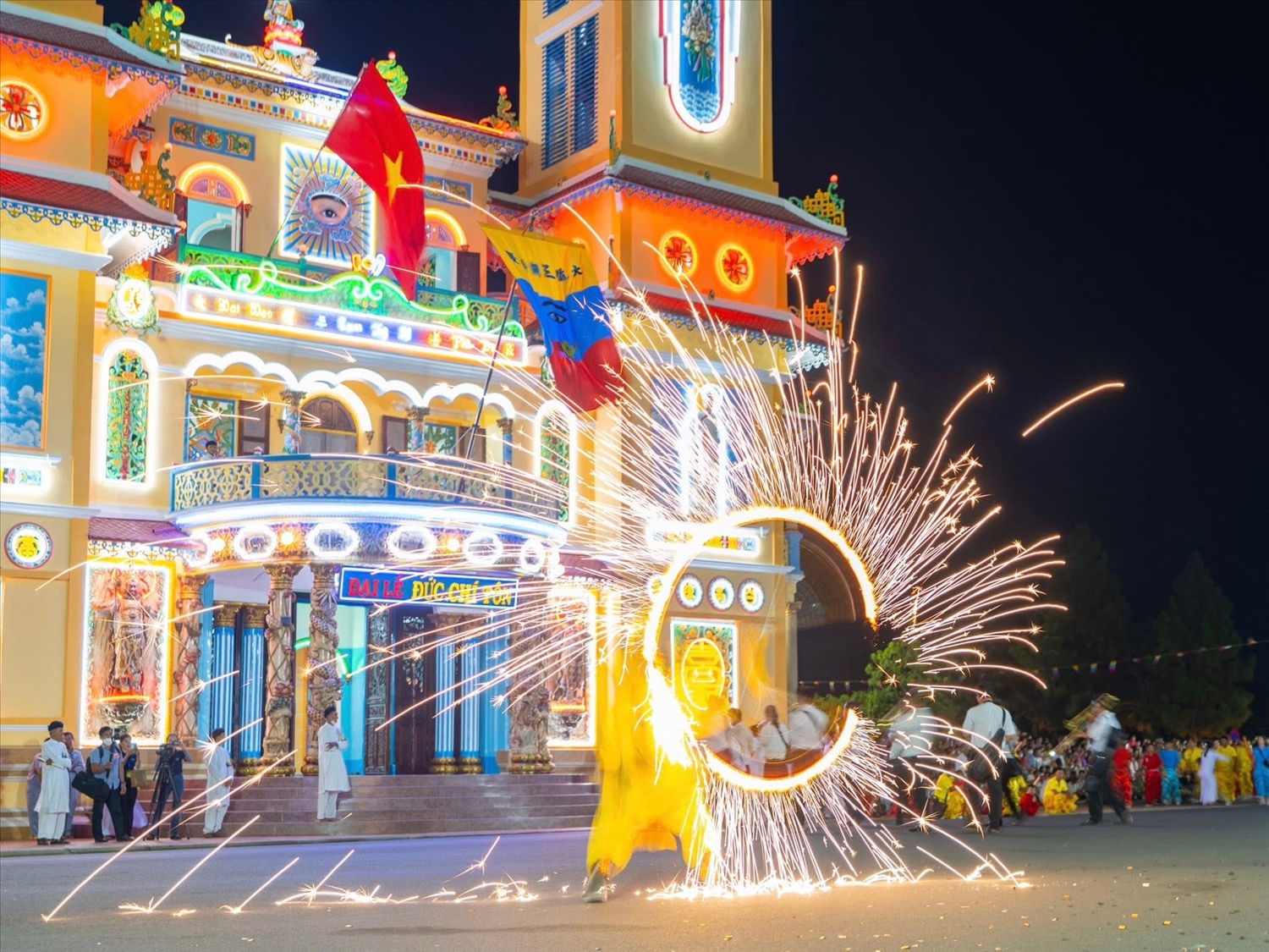 (TIN PV) Đại lễ vía Đức Chí Tôn đạo Cao Đài ở Tây Ninh lan tỏa tinh thần “Nước vinh, Đạo sáng” 7