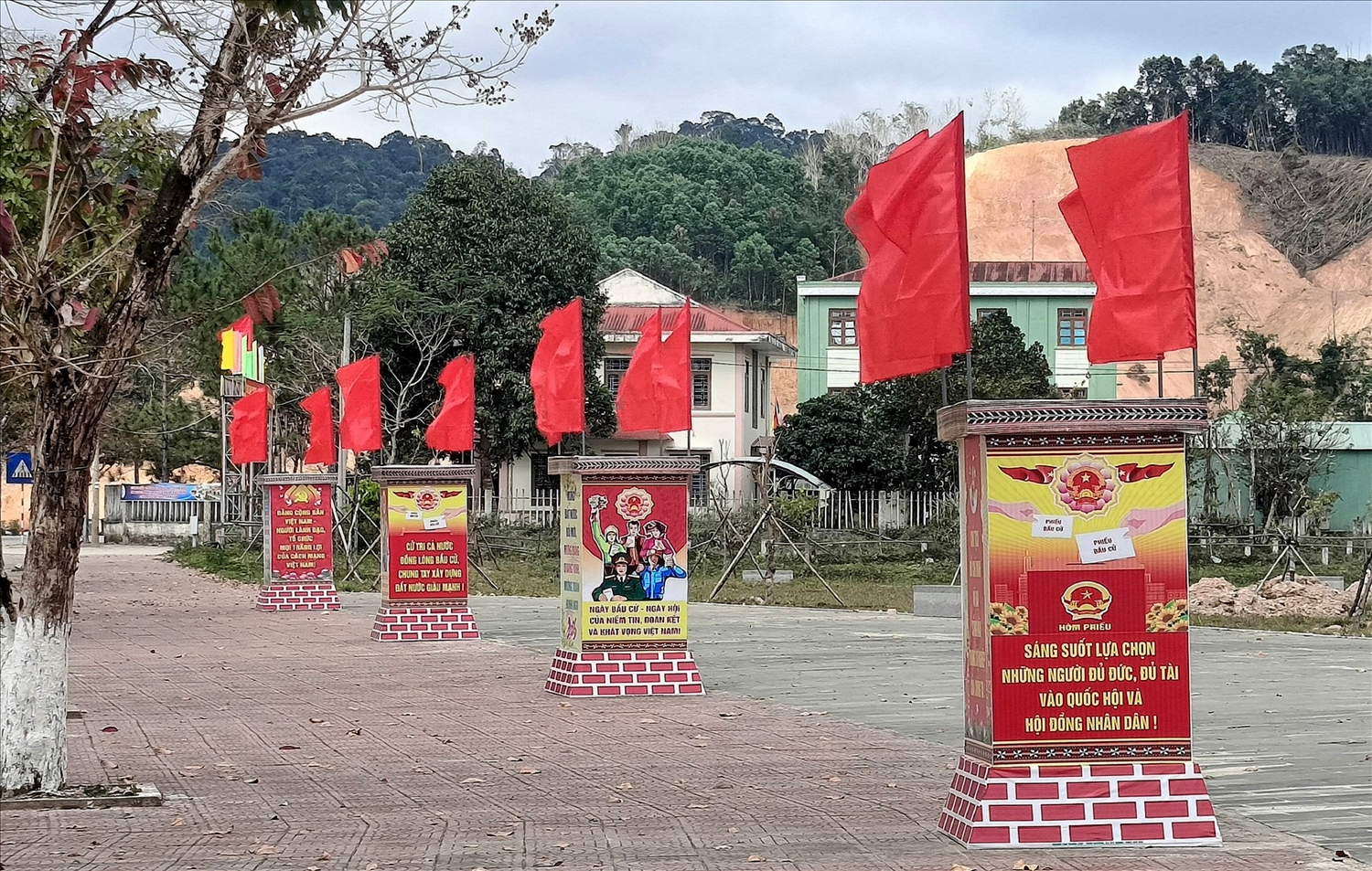 (Bài thời sự CTV) Đồng bào biên giới trước ngày hội lớn 2