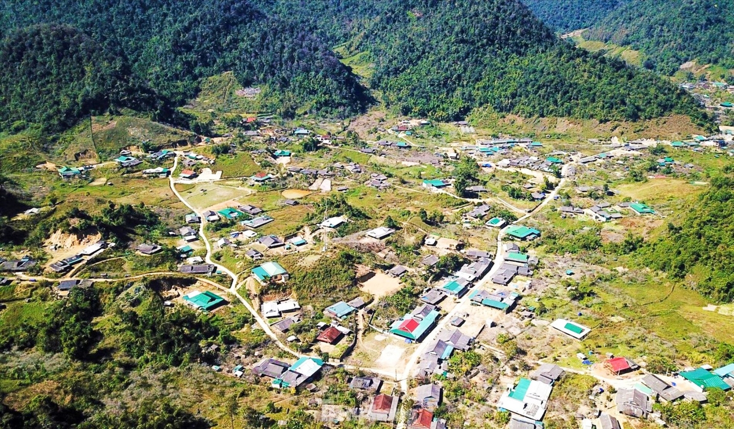 Bản làng xã Mường Lống, tỉnh Nghệ An hôm nay - Ảnh: T.H