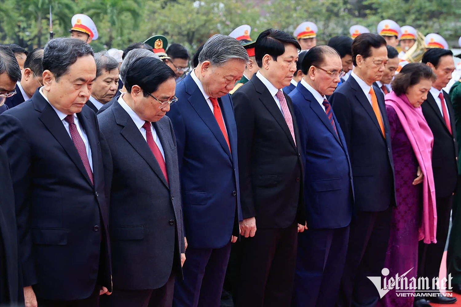 Lãnh đạo Đảng, Nhà nước viếng Chủ tịch Hồ Chí Minh nhân 96 năm Ngày thành lập Đảng 10