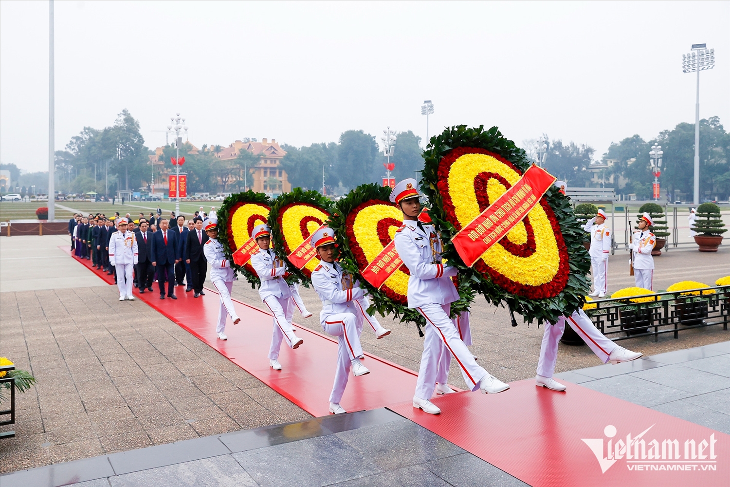 Lãnh đạo Đảng, Nhà nước viếng Chủ tịch Hồ Chí Minh nhân 96 năm Ngày thành lập Đảng 1