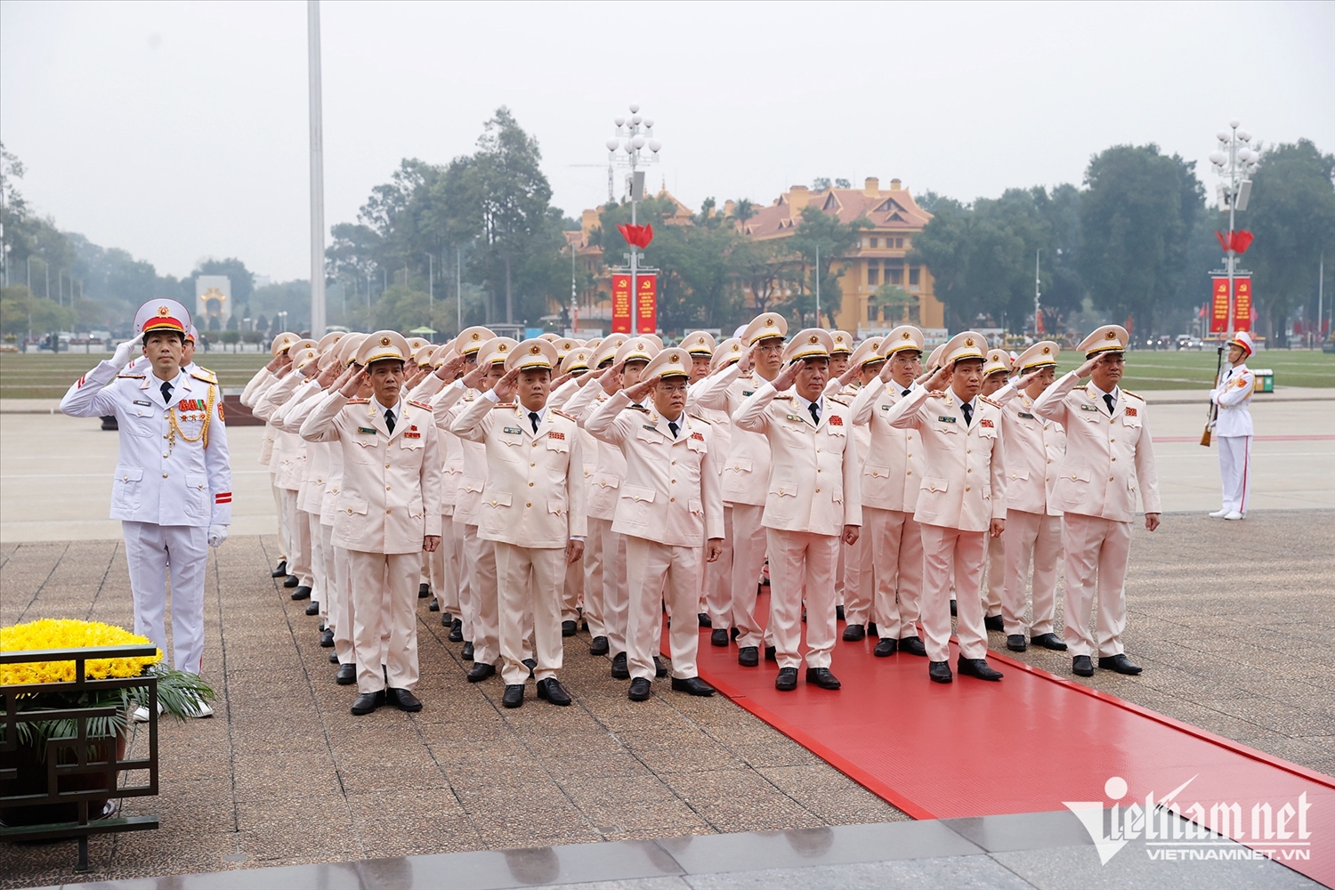 Đoàn đại biểu Đảng ủy Công an Trung ương, Bộ Công an viếng Chủ tịch Hồ Chí Minh