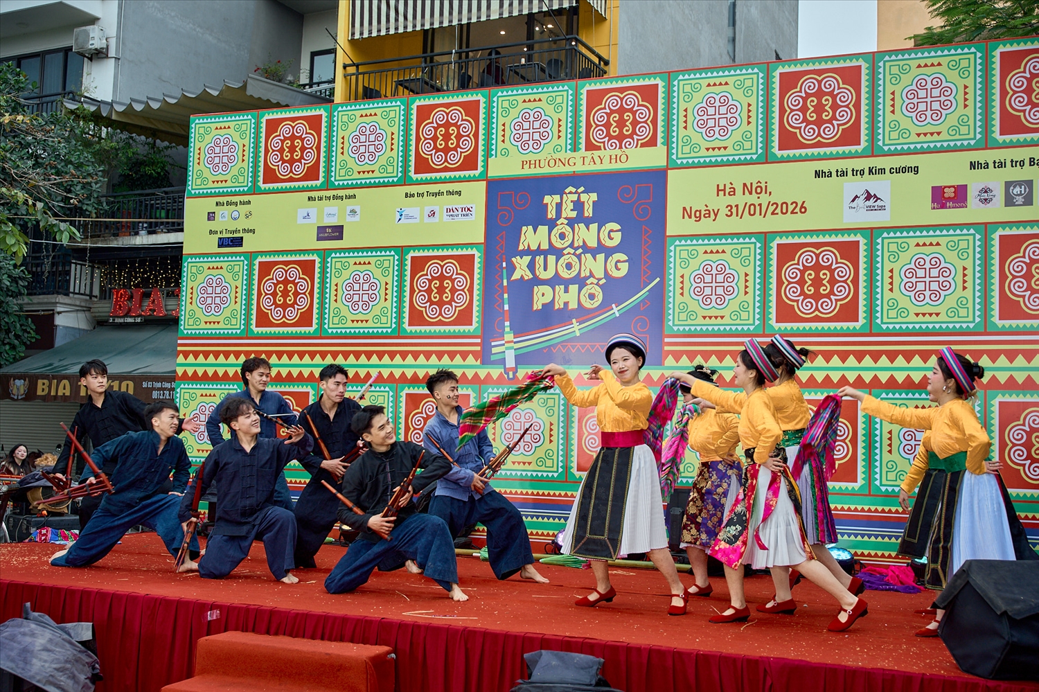 Nhiều tiết mục đặc sắc đến từ các bạn sinh viên thuộc tỉnh/đội/nhóm đang sinh sống và họp tập tại Hà Nội biểu diễn