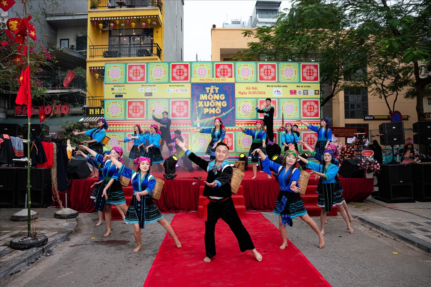 Nhiều tiết mục đặc sắc đến từ các bạn sinh viên thuộc tỉnh/đội/nhóm đang sinh sống và họp tập tại Hà Nội biểu diễn