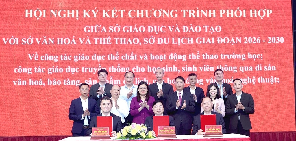 Lãnh đạo Sở Giáo dục và Đào tạo, Sở Văn hóa và Thể thao, Sở Du lịch ký kết Chương trình phối hợp giai đoạn 2026 - 2030. Ảnh: BNB
