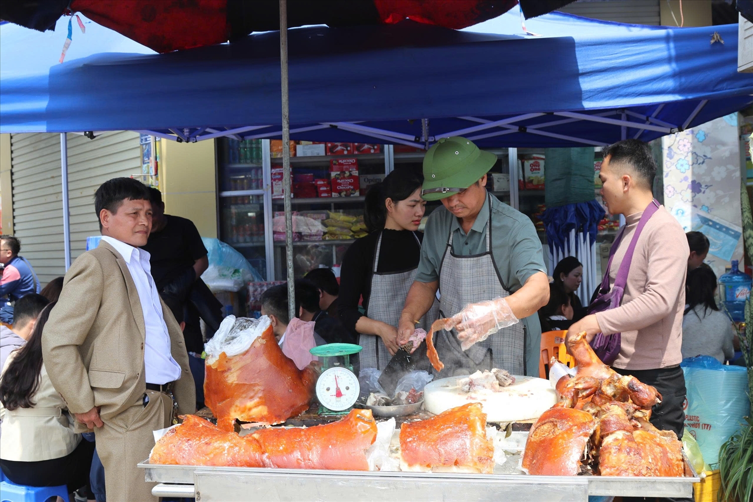 Lợn quay - món ẩm thực được nhiều người yêu thích