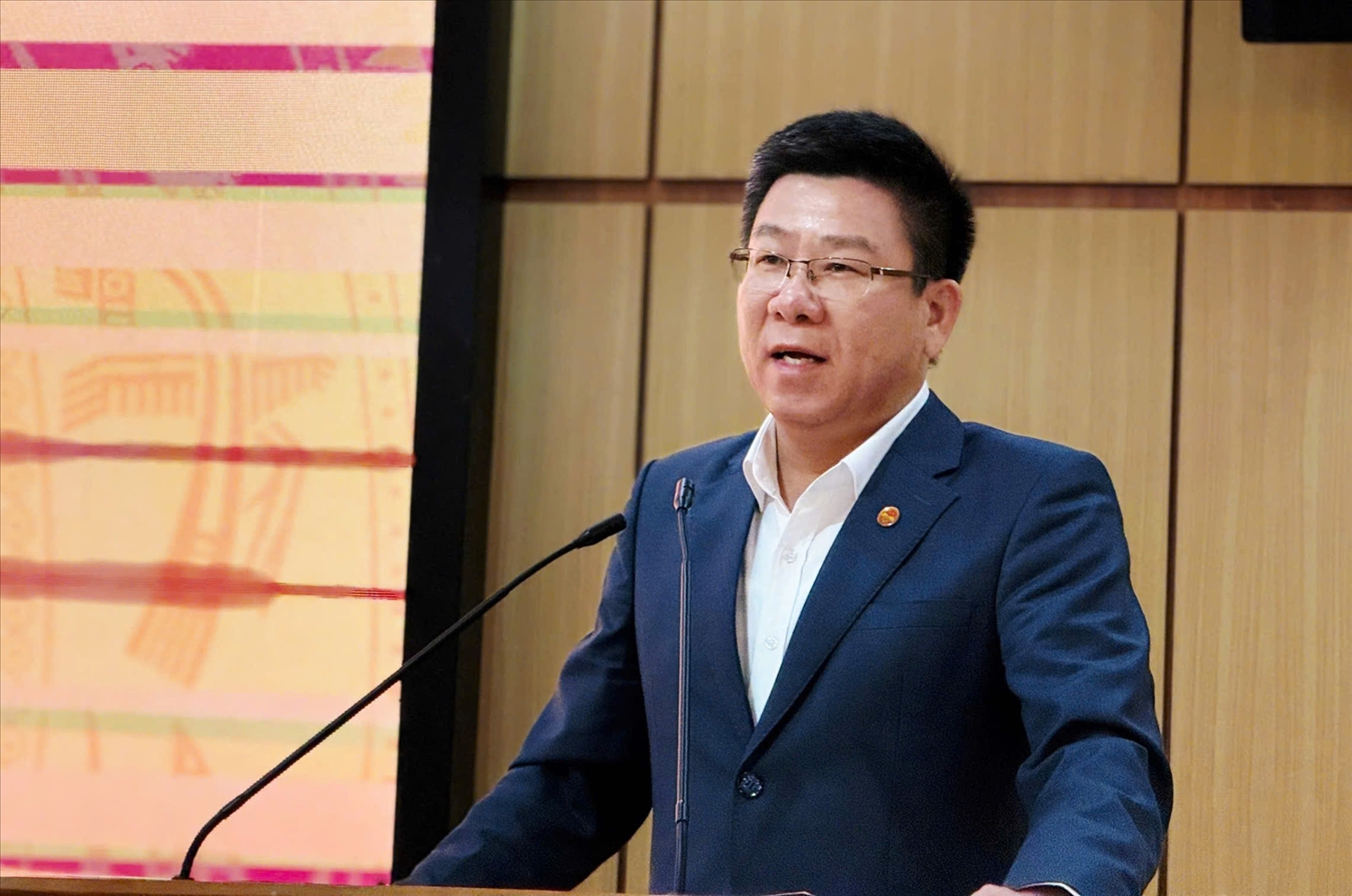 Giám đốc Sở Dân tộc và Tôn giáo tỉnh Quảng Ninh Lục Thành Chung phát biểu khai mạc hội nghị