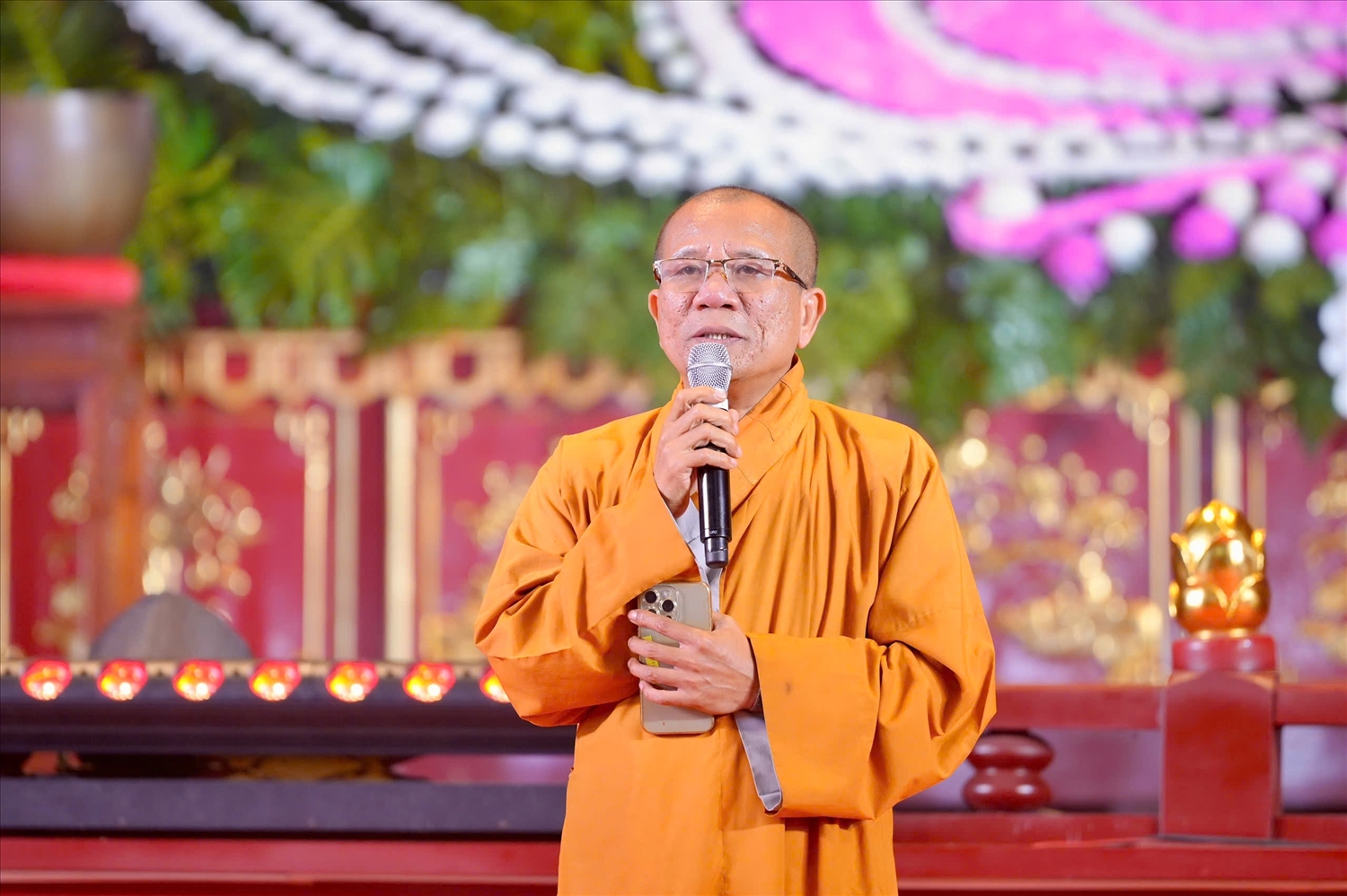 Hơn 25 năm qua, Thượng tọa Thích Đạo Hiển dành nhiều tâm huyết cho các hoạt động Phật sự